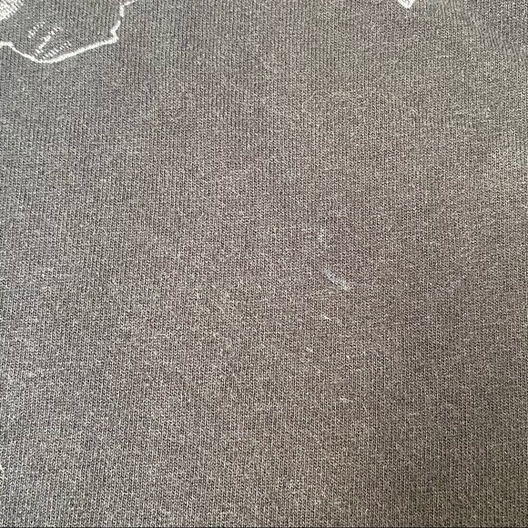 100% Cotton Muscle Tank with Crocodile Graphic Black and White Size Medium - Picture 4 of 4